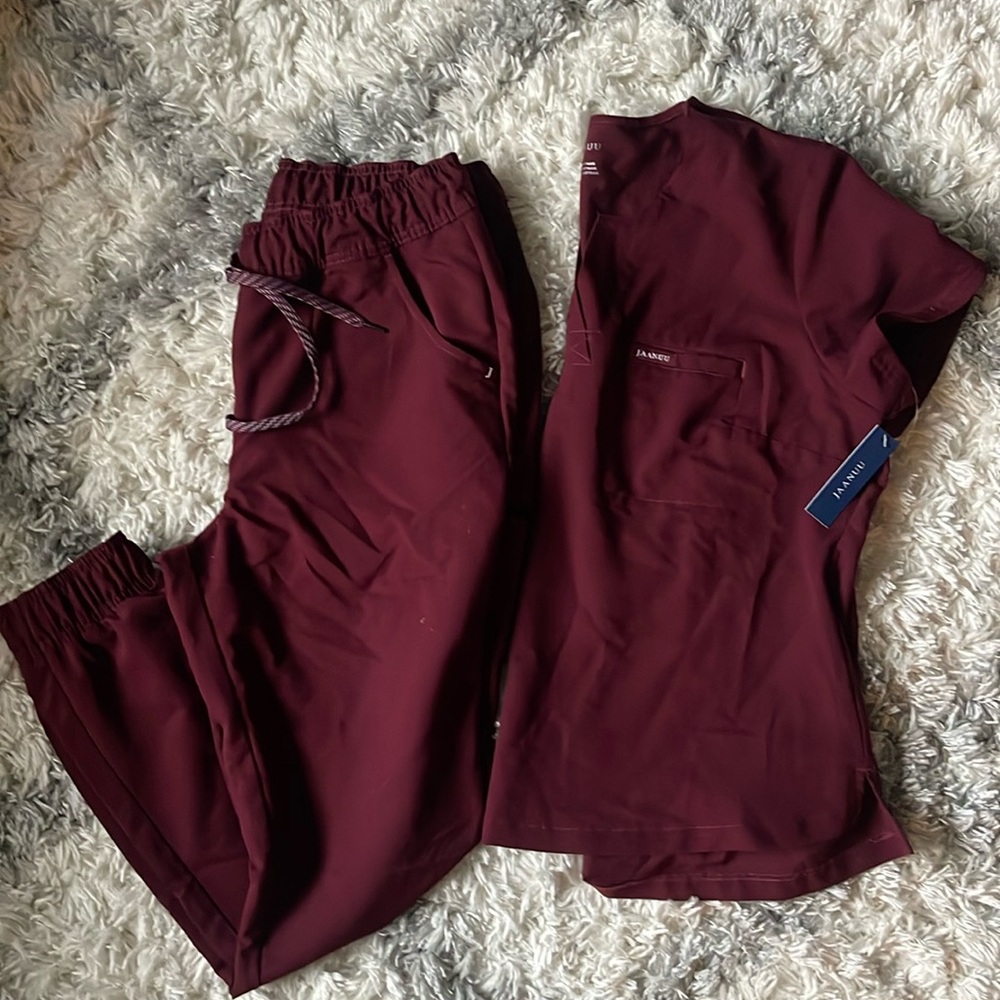 Maroon jaanuu set new